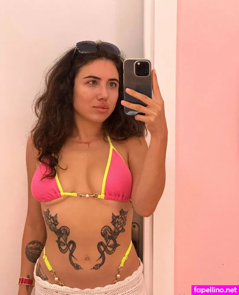 0karaxaen, kara_xaen, karaxaen_ Nude Leaked OnlyFans Photo #UnGJldq94u