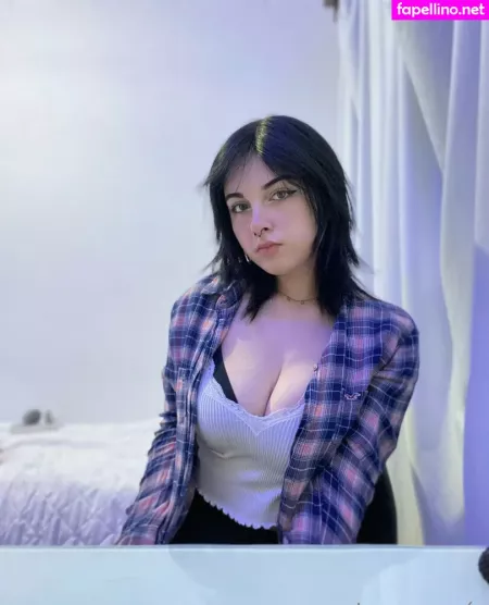 Karagarcia1 OnlyFans Thumbnail #4FzFm8YuTU