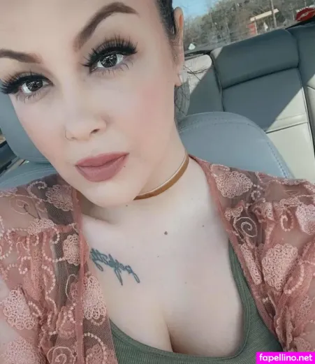 Karahtxhotwife OnlyFans Thumbnail #8TPzzKbk0x