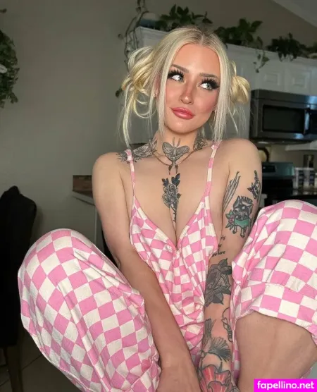 Karajhart OnlyFans Thumbnail #hCrPY6sMAm