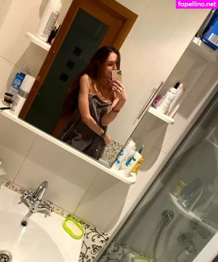 Karamelka Kat OnlyFans Thumbnail #F4rcqTUkF6