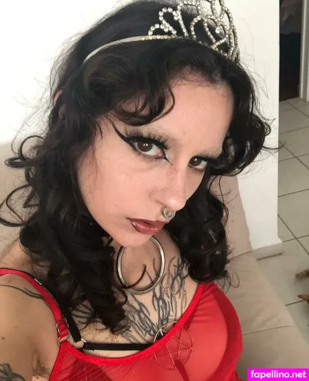 Karavampy OnlyFans Thumbnail #7tuebhVuez