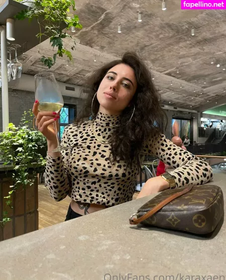 Karaxaen OnlyFans Thumbnail #QvbkkJGm1i