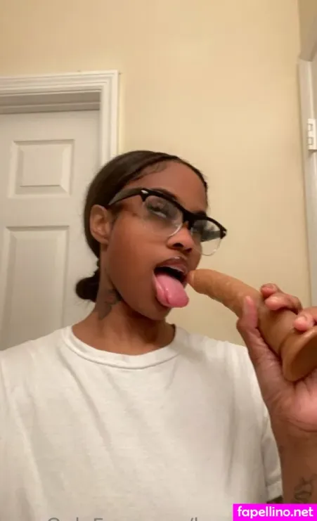 Kardashfree OnlyFans Thumbnail #fWqAhcHLV3