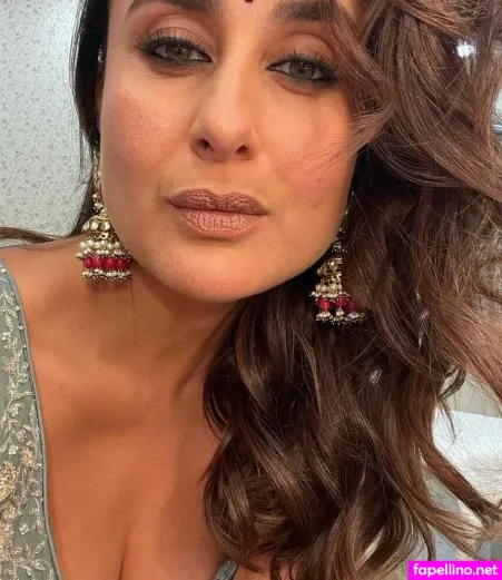 Kareena Kapoor OnlyFans Thumbnail #2m6w16ViPS