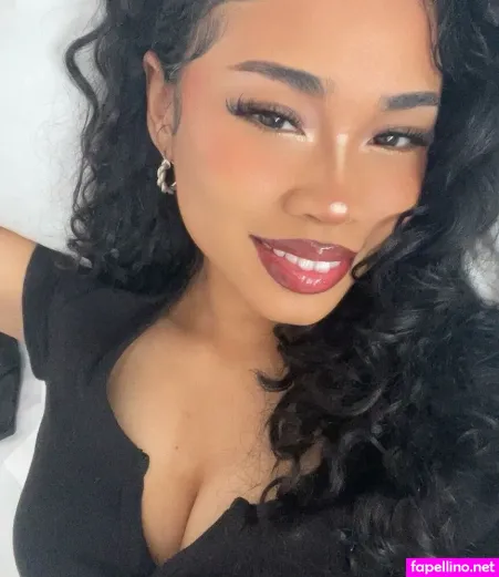 Karelesskitty OnlyFans Thumbnail #6cqnaiGBab