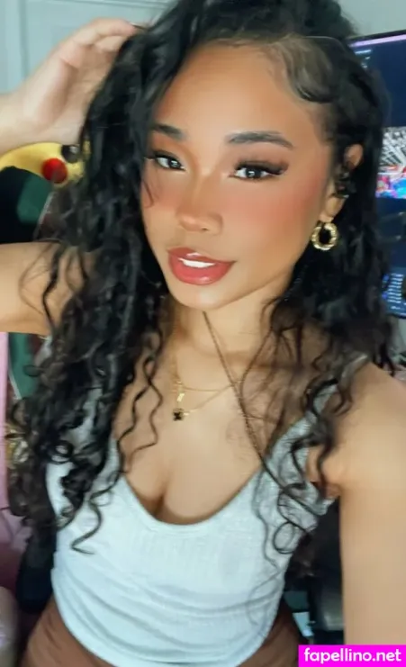 Karelesskitty OnlyFans Thumbnail #SgD93kcmlg
