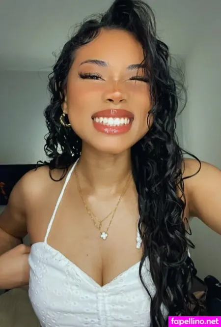 Karelesskitty OnlyFans Thumbnail #z7MkvDdB4v