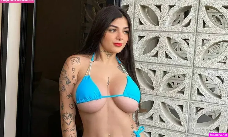 Karelyruiz OnlyFans Thumbnail #qLBcjF4kxU