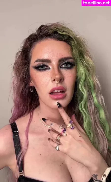 Karen Bachini OnlyFans Thumbnail #QiKH8D6BKr