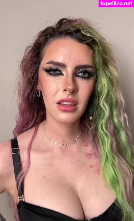 Karen Bachini OnlyFans Thumbnail #mo2n9n1i4u