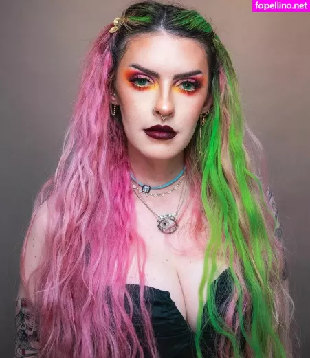 Karen Bachini OnlyFans Thumbnail #nwL9kCDzfp