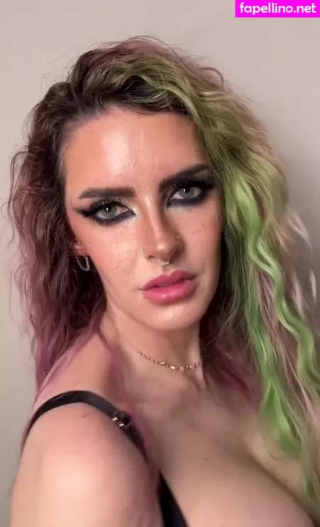 Karen Bachini OnlyFans Thumbnail #wFnOOkOIhk