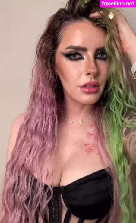 Karen Bachini OnlyFans Thumbnail #xCK9hrG0Ni