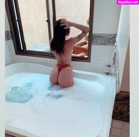 Karen Cristine OnlyFans Thumbnail #PmYoEfybcq