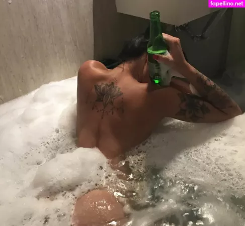 Karen Cristine OnlyFans Thumbnail #QGaobBgnS4