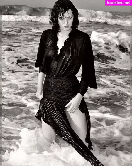 Karen Elson OnlyFans Thumbnail #6LUvI7bdsm