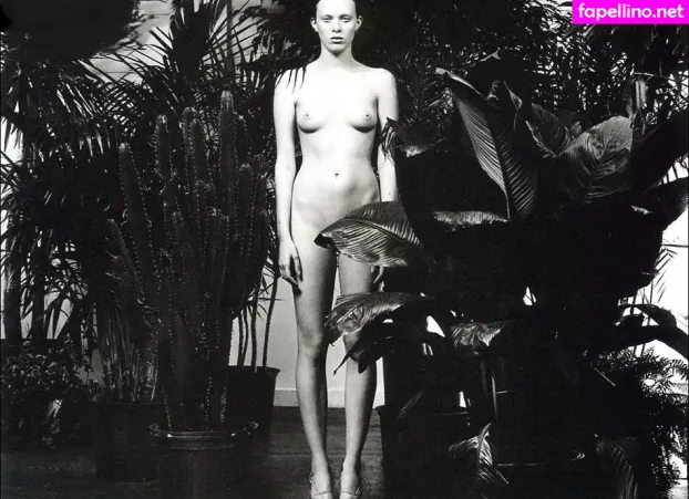 Karen Elson OnlyFans Thumbnail #SqJIk8IyLu