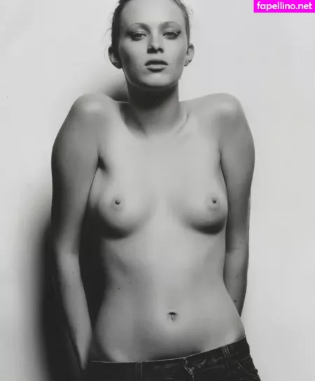 Karen Elson OnlyFans Thumbnail #tLBzQqrjMu