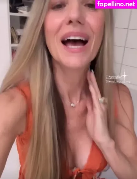 Karen Ficarelli OnlyFans Thumbnail #7AEZfmMTsb