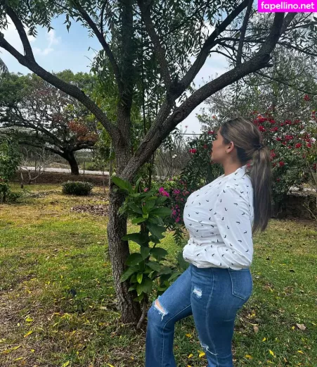 Karen Garcia OnlyFans Thumbnail #7BC8ImmLIp