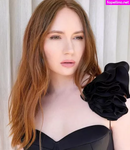 Karen Gillan OnlyFans Thumbnail #7S4UNA0oik