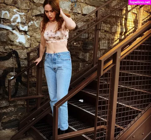 Karen Gillan OnlyFans Thumbnail #C6MswIEY86