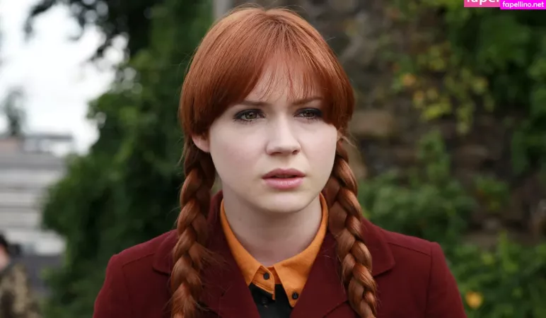 Karen Gillan OnlyFans Thumbnail #Q9IsGmw1VU