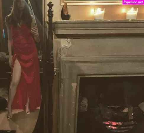 Karen Gillan OnlyFans Thumbnail #TaLItOwOPw