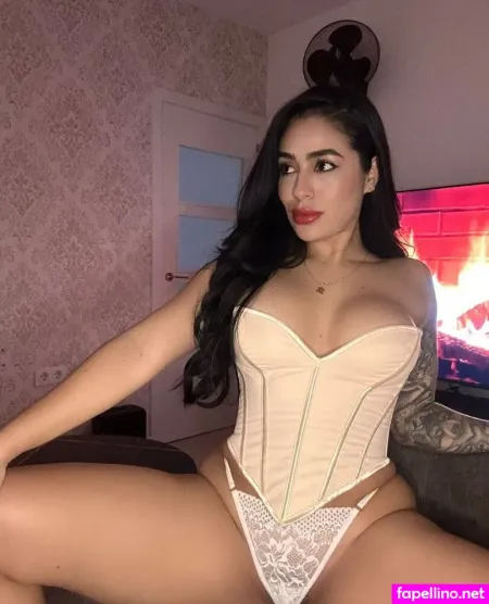 Karen Gomez OnlyFans Thumbnail #UmzKscKHr0