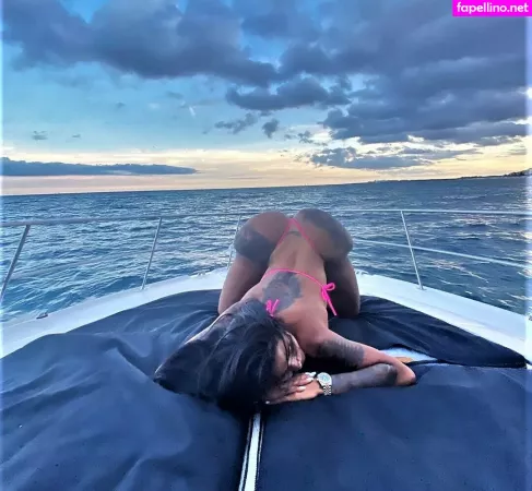 Karen Havary OnlyFans Thumbnail #0KMaWqdOmY