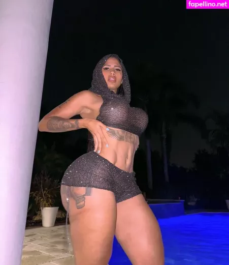 Karen Havary OnlyFans Thumbnail #OnOoI4f2gU