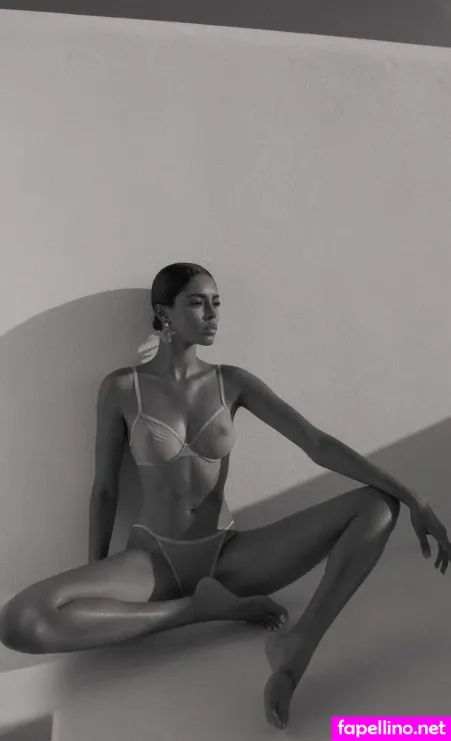 Karen Joigny OnlyFans Thumbnail #zUBKMubAXq