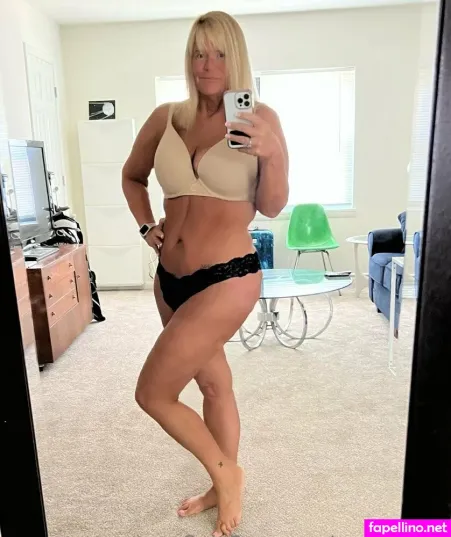Karen Pennington OnlyFans Thumbnail #5jQthBNMiC