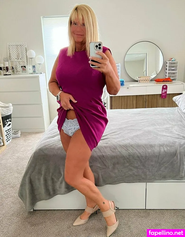 Bailey Buttner, Karen Buttner, Karensgalaxy, Martiangirl, Martiangirl1, karen.buttner Nude Leaked OnlyFans Photo #8uAaZExbSO