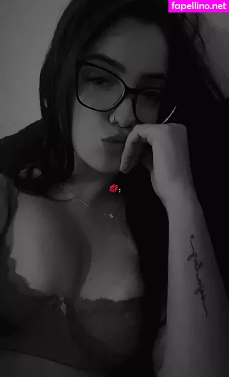 Karen Sara OnlyFans Thumbnail #tLthxsAeOw