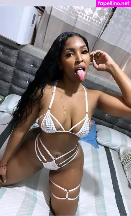 Karen Vasquez OnlyFans Thumbnail #2sBJ92cRdg