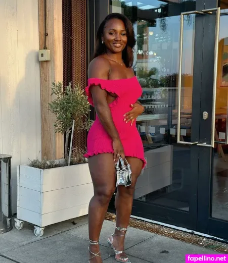 Karen Williams OnlyFans Thumbnail #slMFI2wKEx