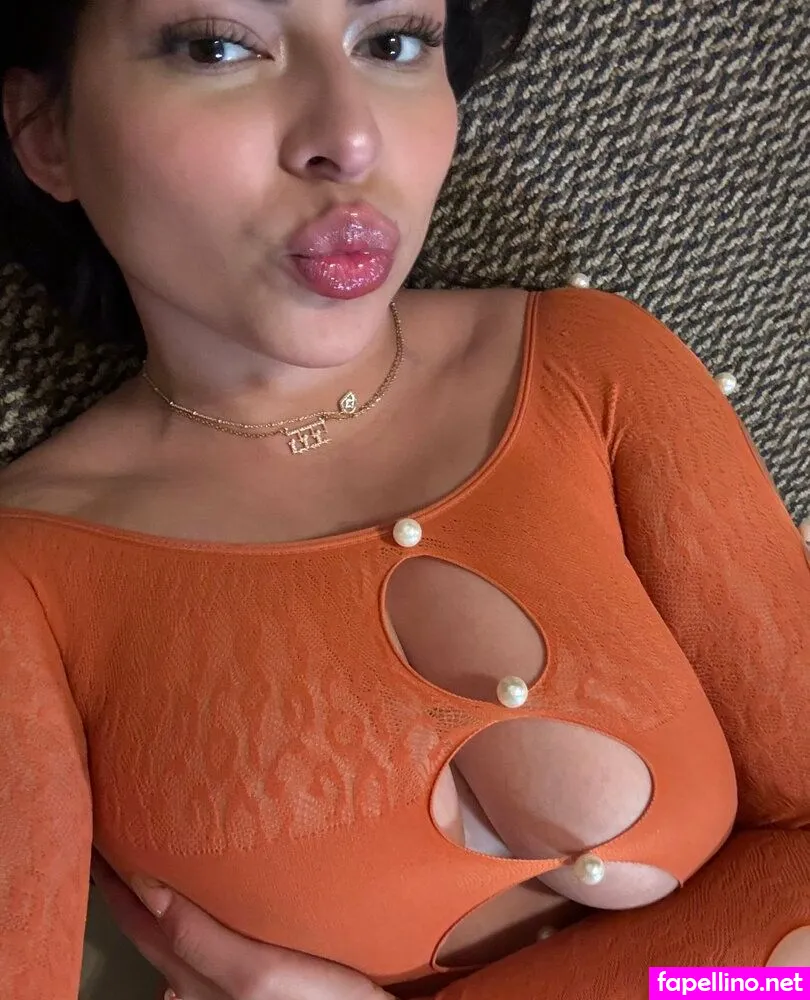 Perolikeidk, karensitaburn, perolikeidk_ Nude Leaked OnlyFans Photo #0aMDi7hyfo