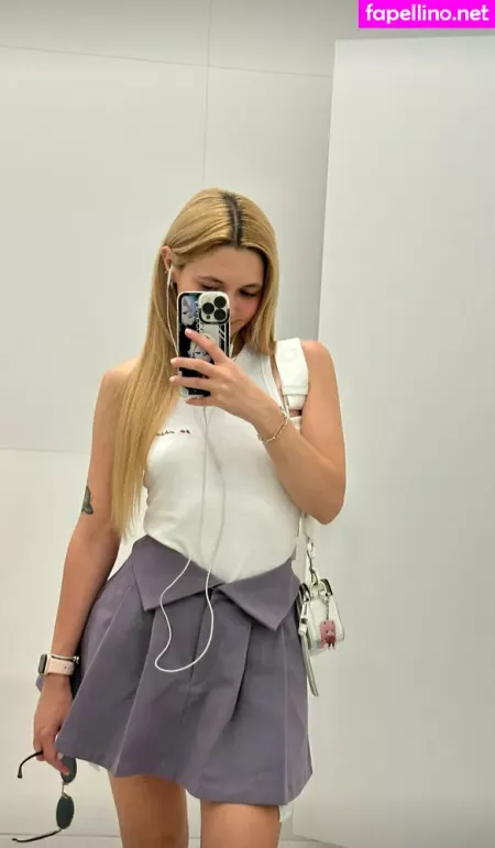 Kari I OnlyFans Thumbnail #0OoiEMw6q4