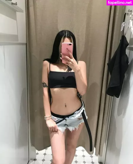 Kari I OnlyFans Thumbnail #3xI1a5A5Cx