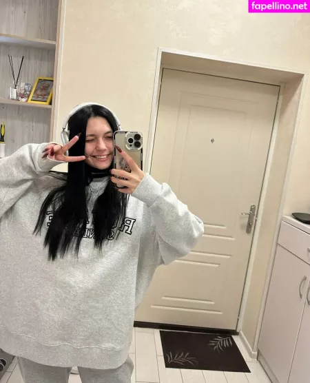 Kari I OnlyFans Thumbnail #3yapFVaLUv