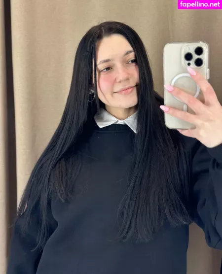 Kari I OnlyFans Thumbnail #64Mhr2x180