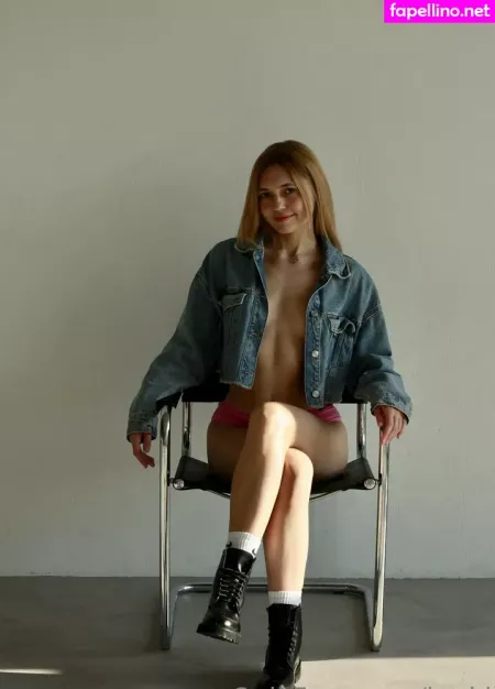 Kari I OnlyFans Thumbnail #6STeb8kR54