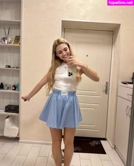 Kari I OnlyFans Thumbnail #6u0czQLMnn