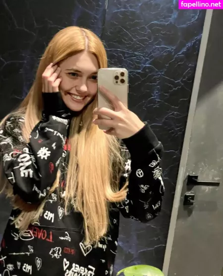 Kari I OnlyFans Thumbnail #9112FIO5wx