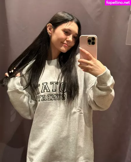 Kari I OnlyFans Thumbnail #C8kVhiMNYg