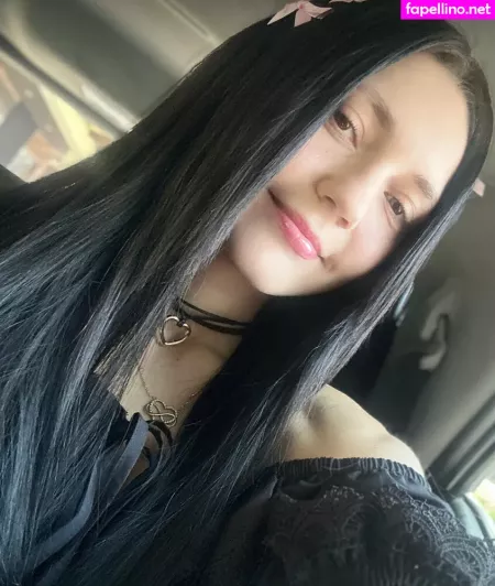 Kari I OnlyFans Thumbnail #P33kJNB6Bv