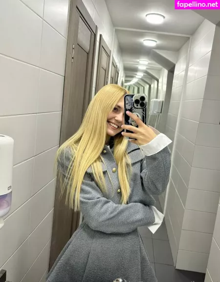 Kari I OnlyFans Thumbnail #PBpVPfhWlA