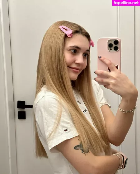 Kari I OnlyFans Thumbnail #RqMbnRqpBM